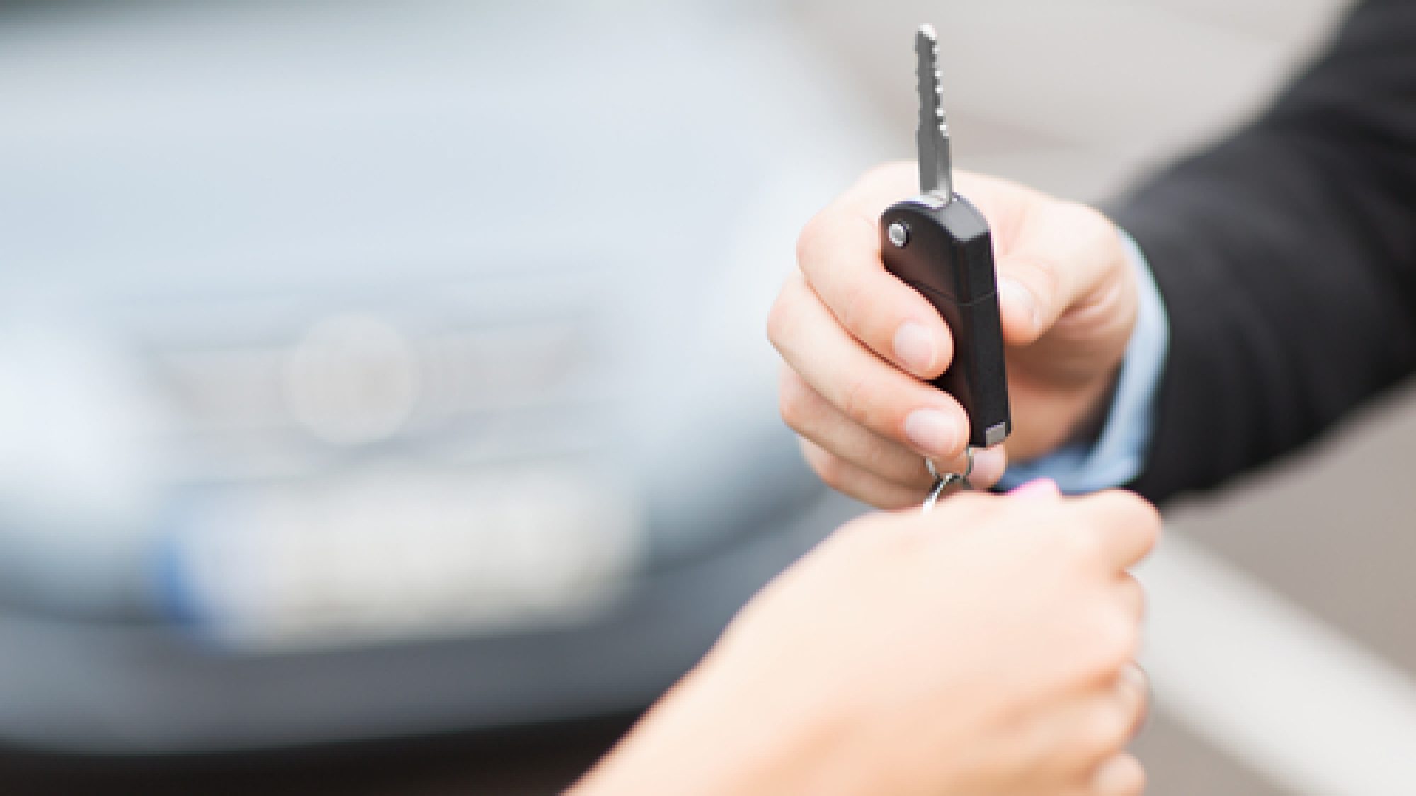 Transportation,And,Ownership,Concept,-,Customer,And,Salesman,With,Car