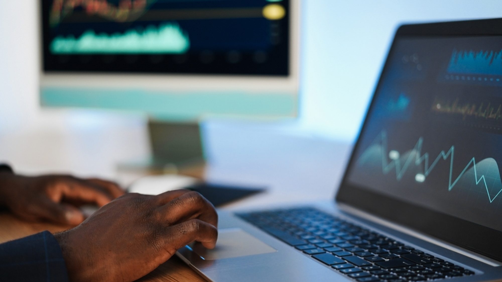 African,Trader,Studying,Stock,Market,At,Home,-,Focus,On