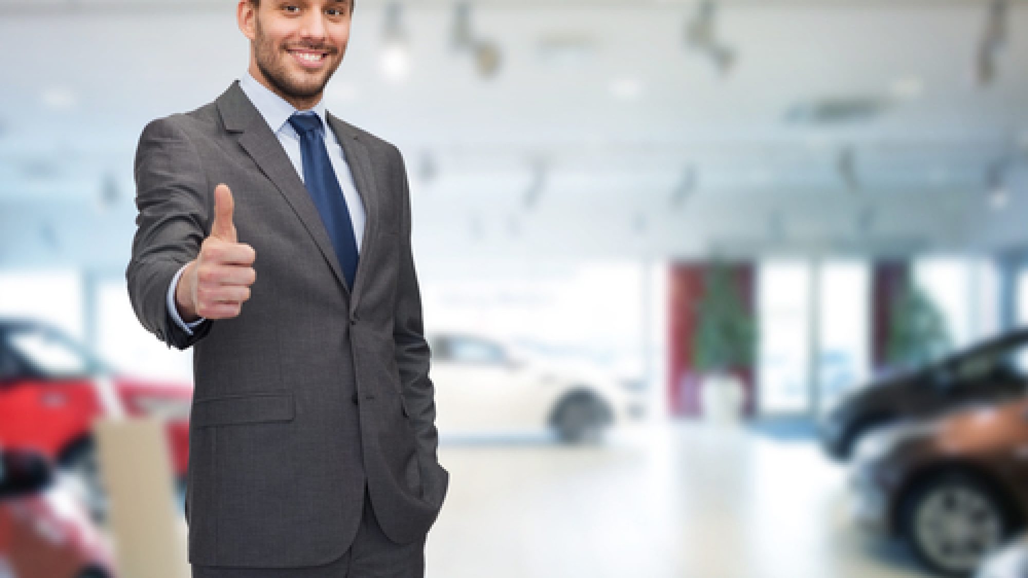 Auto,Business,,Car,Sale,,Gesture,And,People,Concept,-,Smiling