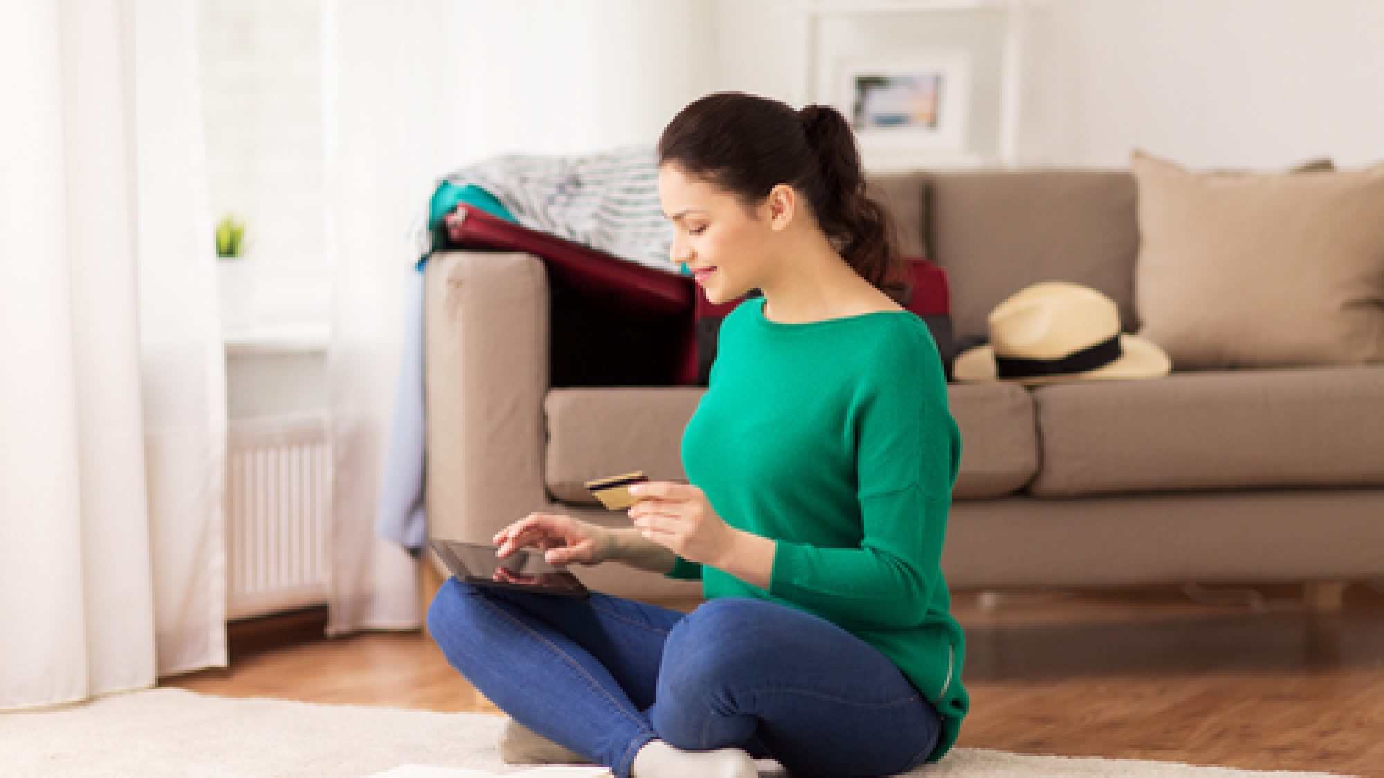 Tourism,,Travel,,Insurance,,Payment,And,People,Concept,-,Happy,Young